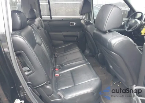 2011 Honda Pilot Touring z USA, uszkodzony, nr VIN 5FNYF4H98BB091907